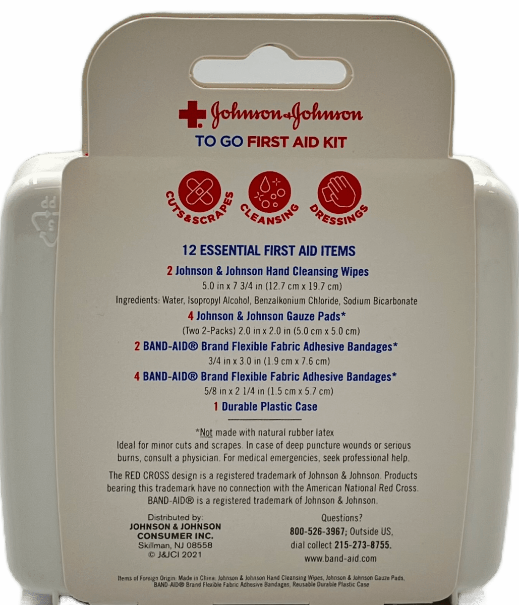 johnson_johnson_-_to_go_first_aid_kit_-_12_items.2.png